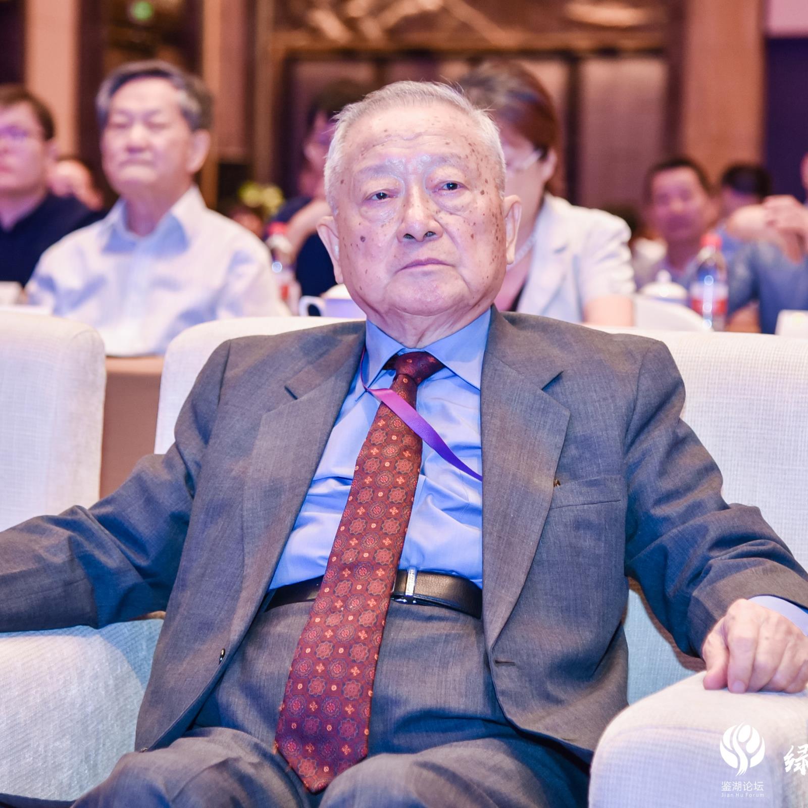 许溶烈